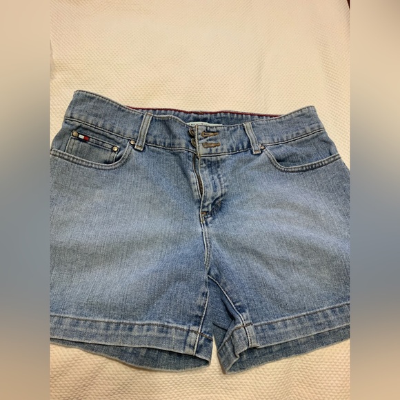 Tommy Hilfiger Shorts - Picture 1 of 5
